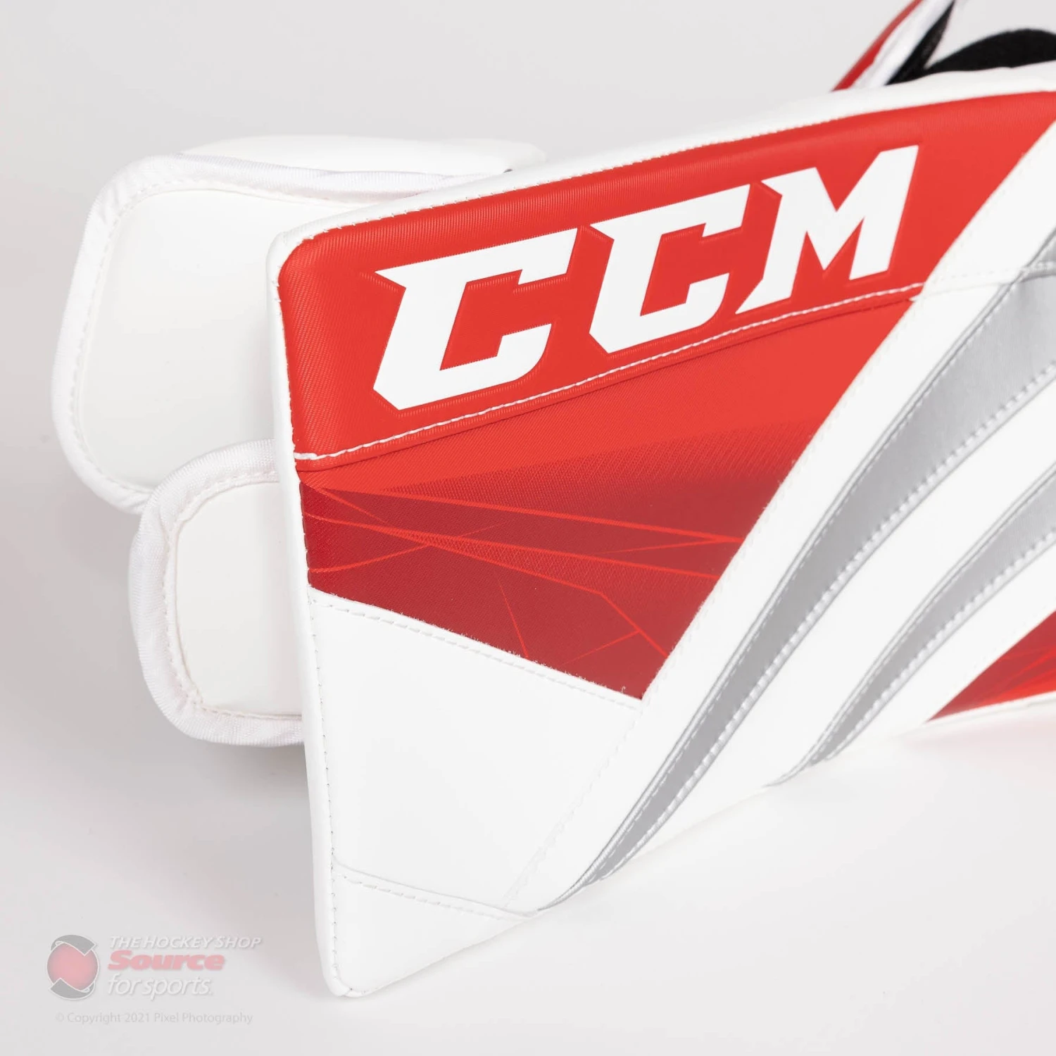 CCM Extreme Flex 5 Senior Goalie Blocker 5 CCM Extreme Flex 5 Senior Goalie Blocker - Image 3