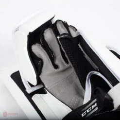 CCM Extreme Flex E4.5 Junior Goalie Blocker - Source Exclusive 24 CCM Extreme Flex E4.5 Junior Goalie Blocker - Source Exclusive -Ccm ccm blockers ccm extreme flex e4 5 junior goalie blocker source exclusive 5310650744898