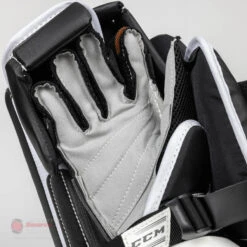 CCM Extreme Flex E5.9 Intermediate Goalie Blocker - Source Exclusive 21 CCM Extreme Flex E5.9 Intermediate Goalie Blocker - Source Exclusive -Ccm ccm blockers ccm extreme flex e5 9 intermediate goalie blocker source exclusive 28238261551170