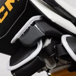 CCM Extreme Flex E6.5 Senior Goalie Blocker -Ccm ccm blockers ccm extreme flex e6 5 senior goalie blocker 30478262435906