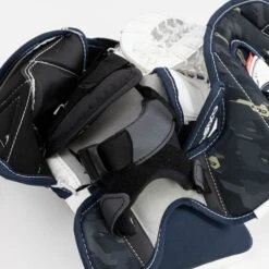 CCM Axis 2.9 Intermediate Goalie Catcher 33 CCM Axis 2.9 Intermediate Goalie Catcher -Ccm ccm catchers ccm axis 2 9 intermediate goalie catcher 29106115313730