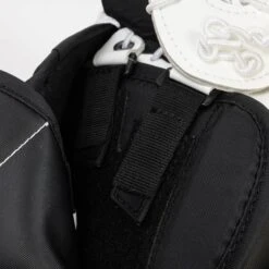 CCM Axis 2.9 Senior Goalie Catcher -Ccm ccm catchers ccm axis 2 9 senior goalie catcher 29106121408578