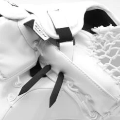 CCM Extreme Flex 5 Senior Goalie Catcher - 580 Break Angle -Ccm ccm catchers ccm extreme flex 5 senior goalie catcher 580 break angle 28808202027074