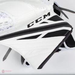 CCM Extreme Flex E4.9 Senior Goalie Catcher - Source Exclusive -Ccm ccm catchers ccm extreme flex e4 9 senior goalie catcher source exclusive 5323923685442