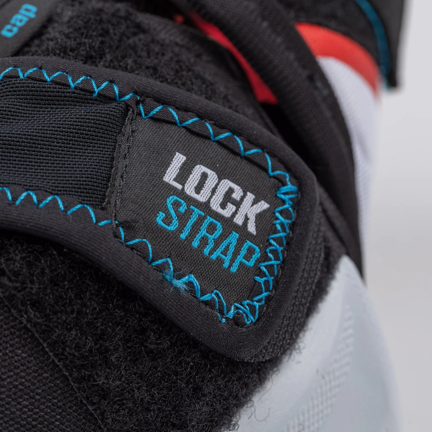 CCM Jetspeed FT6 Junior Hockey Elbow Pads 5 CCM Jetspeed FT6 Junior Hockey Elbow Pads - Image 3