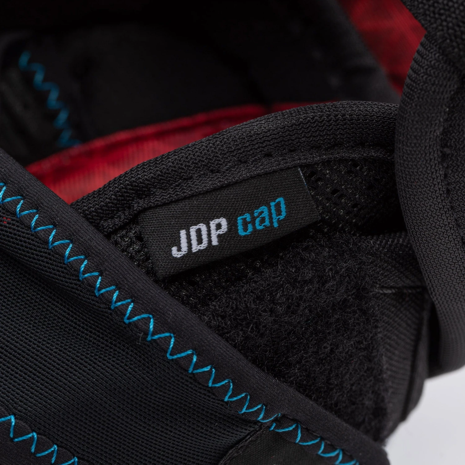 CCM Jetspeed FT6 Junior Hockey Elbow Pads 6 CCM Jetspeed FT6 Junior Hockey Elbow Pads - Image 4