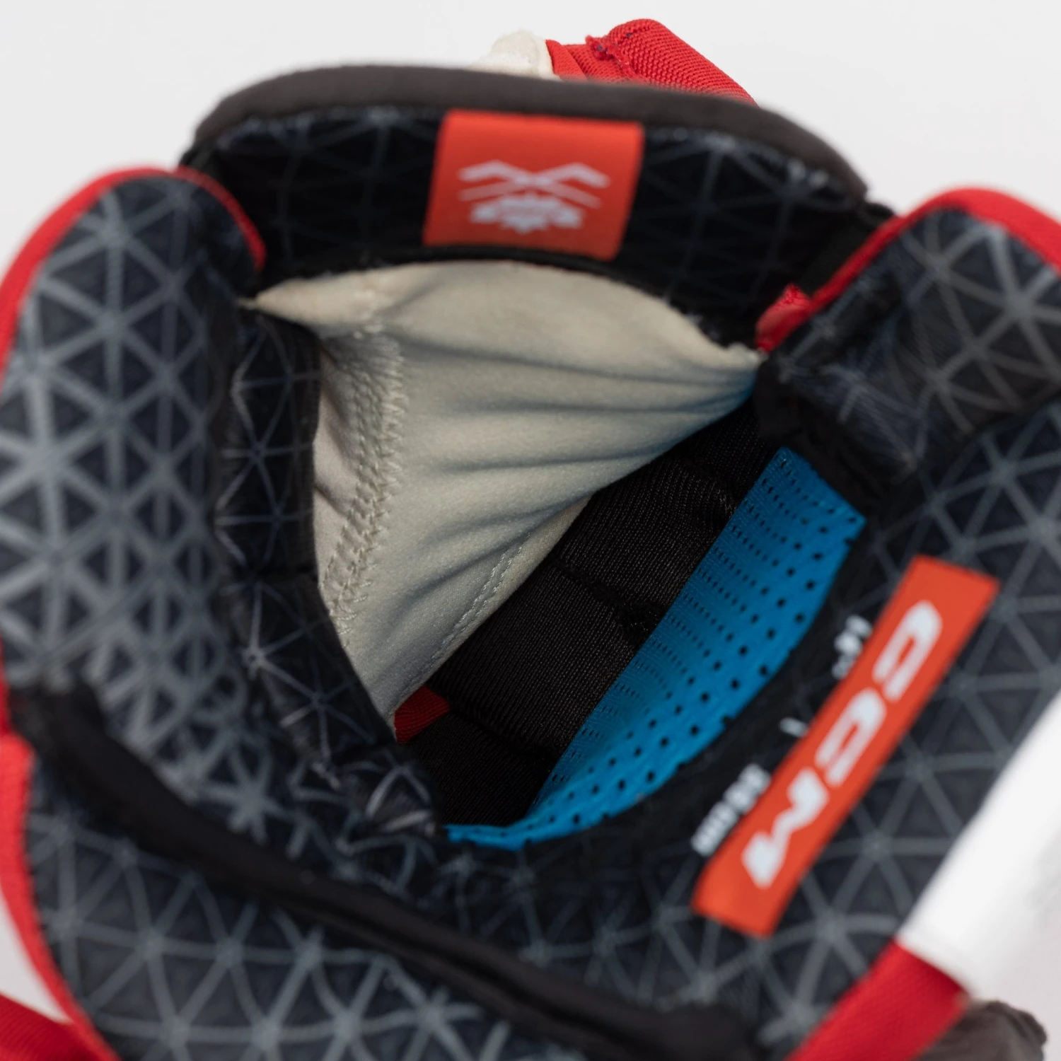 CCM Jetspeed FT6 Junior Hockey Gloves 8 CCM Jetspeed FT6 Junior Hockey Gloves - Image 6