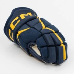 CCM Jetspeed FT680 Junior Hockey Gloves -Ccm ccm gloves ccm jetspeed ft680 junior hockey gloves 30397993779266
