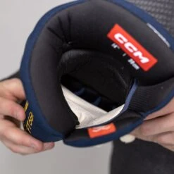 CCM Jetspeed FT680 Senior Hockey Gloves -Ccm ccm gloves ccm jetspeed ft680 senior hockey gloves 30397995319362