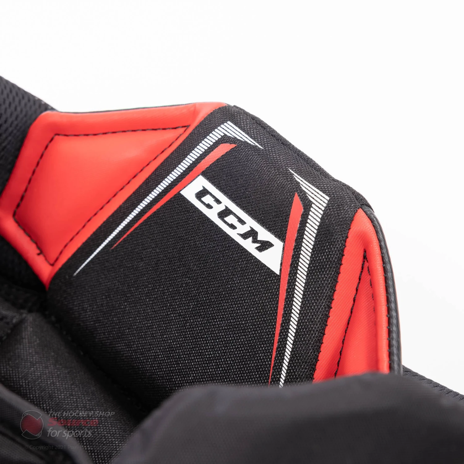 CCM 1.5 Youth Goalie Pants 7 CCM 1.5 Youth Goalie Pants - Image 5