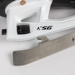 CCM Extreme Flex E6.5 Youth Goalie Skates -Ccm ccm goalie skates ccm extreme flex e6 5 youth goalie skates 13 5 regular 30527609700418