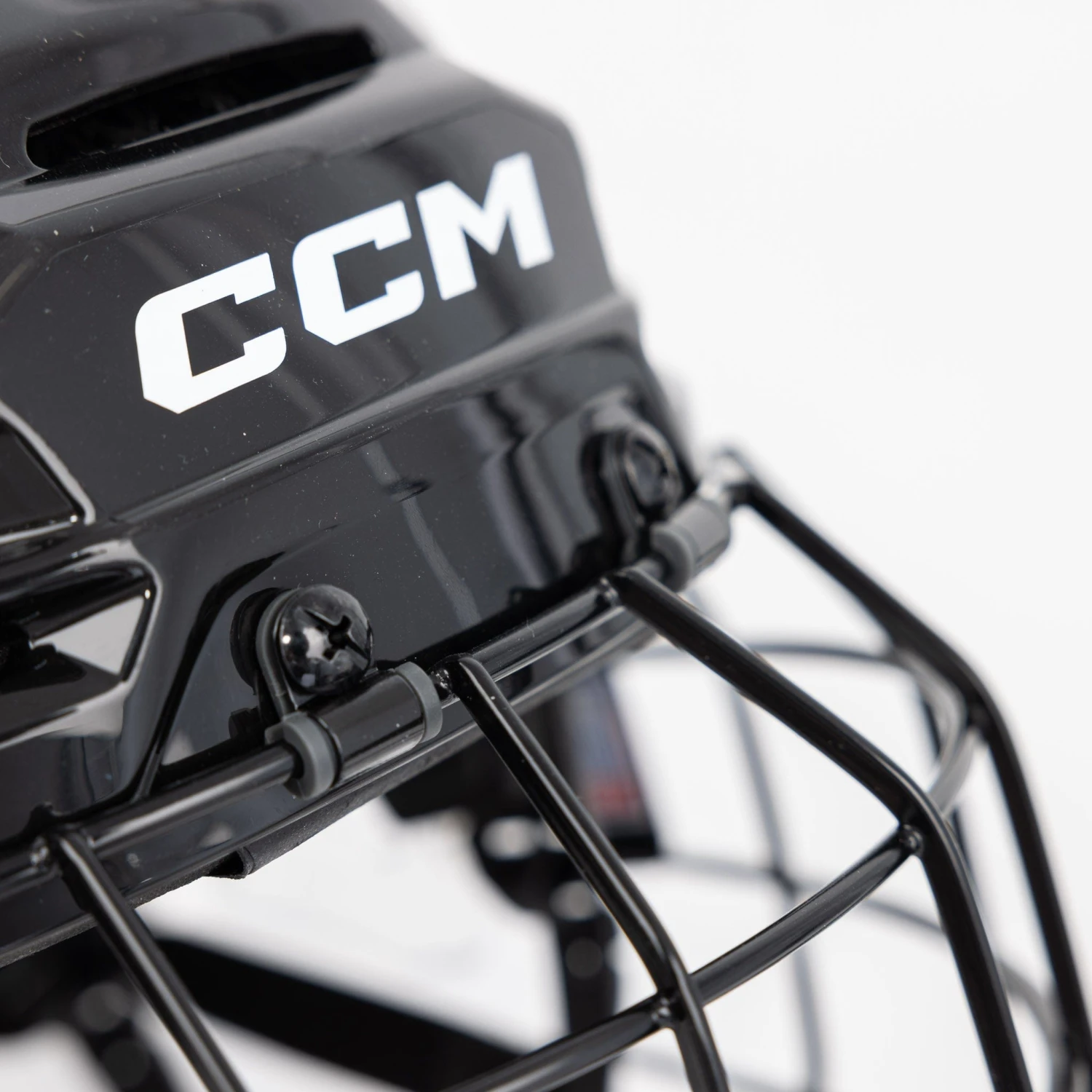 CCM Tacks 720 Hockey Helmet / Cage Combo 5 CCM Tacks 720 Hockey Helmet / Cage Combo - Image 3