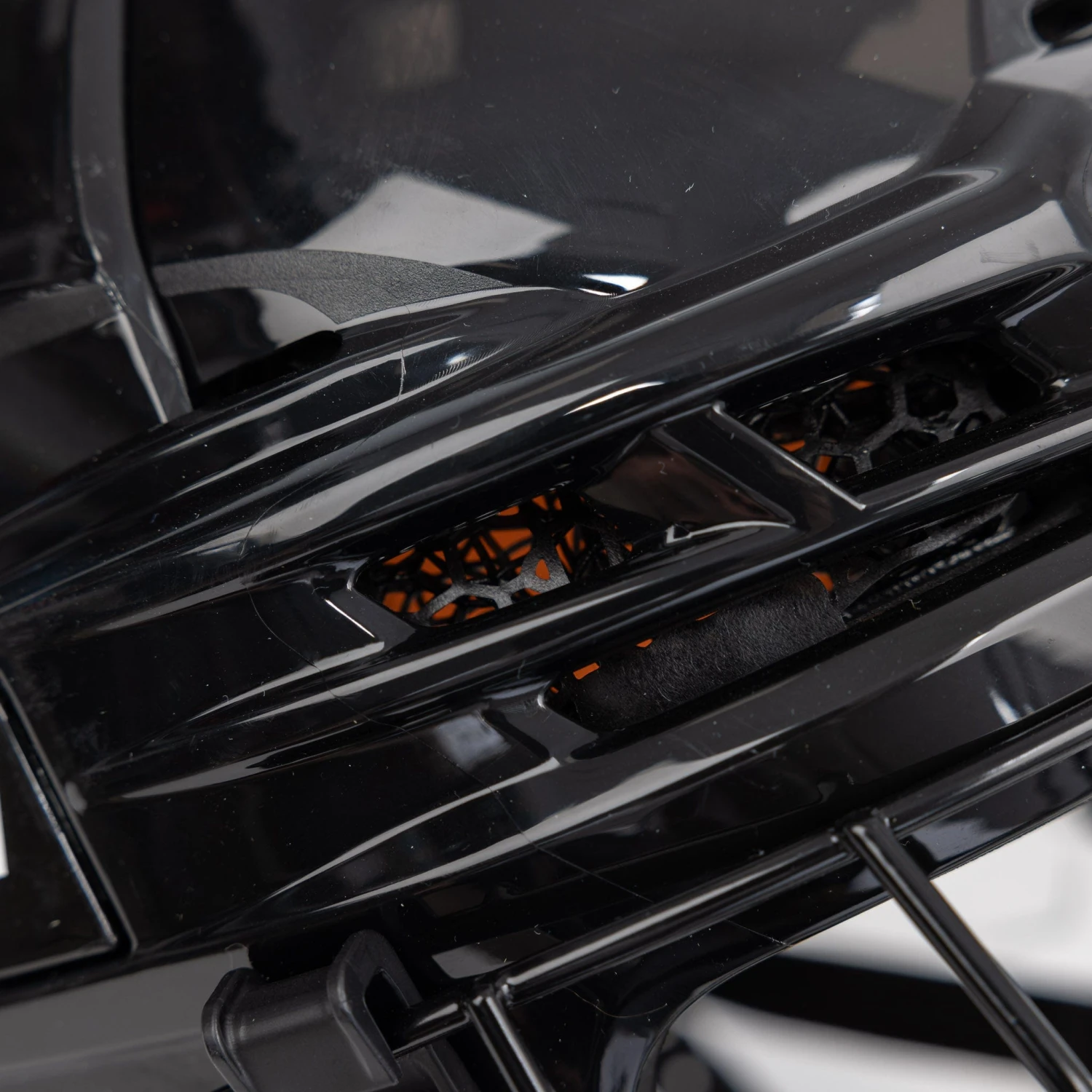 CCM Tacks 720 Hockey Helmet / Cage Combo 15 CCM Tacks 720 Hockey Helmet / Cage Combo - Image 13