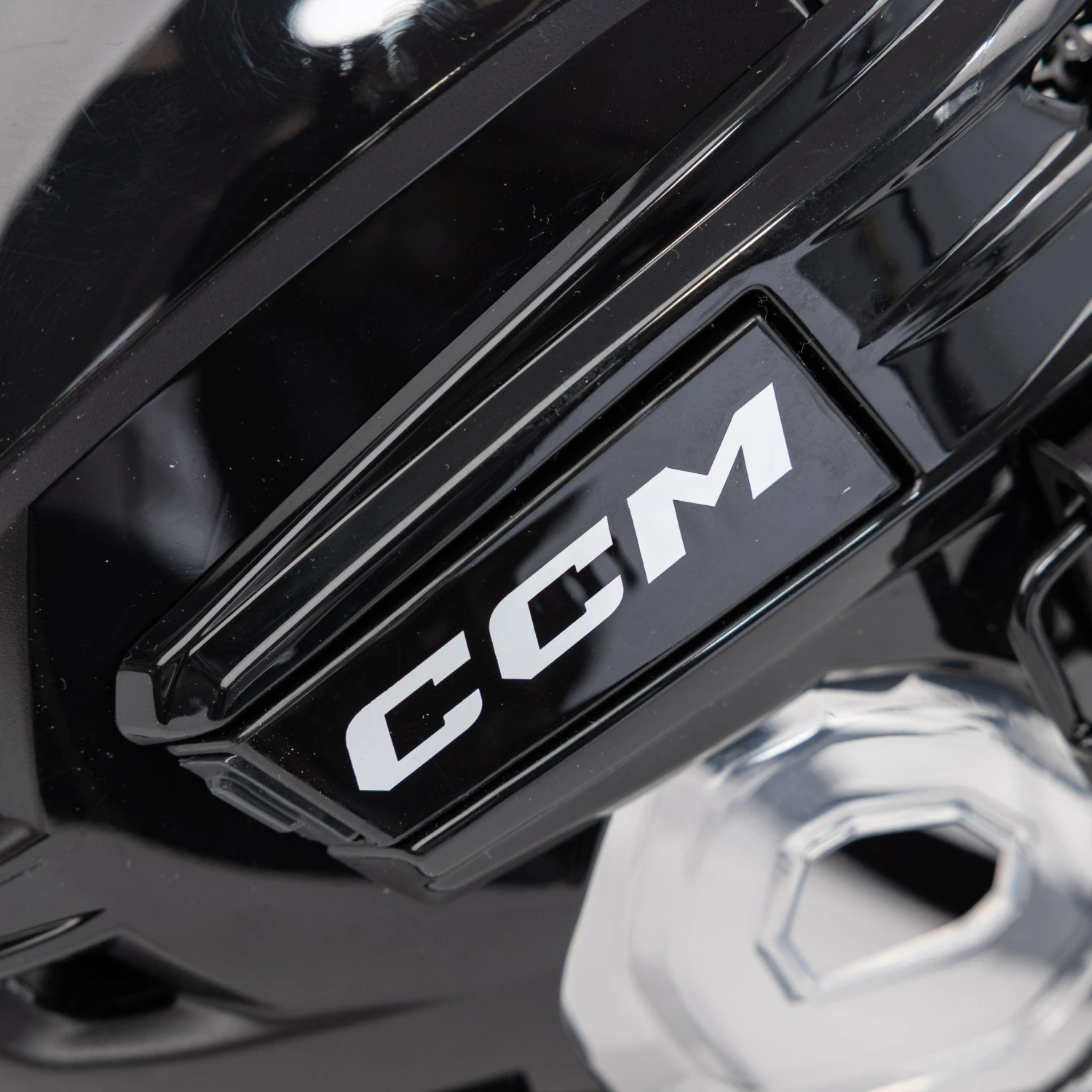 CCM Tacks 720 Hockey Helmet / Cage Combo 17 CCM Tacks 720 Hockey Helmet / Cage Combo - Image 15