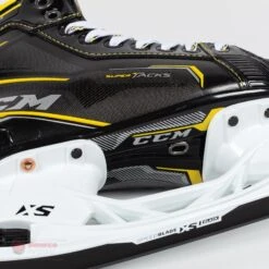 CCM Super Tacks Vector Premier Junior Hockey Skates (2020) -Ccm ccm hockey skates ccm super tacks vector premier junior hockey skates 2020 14781864640578