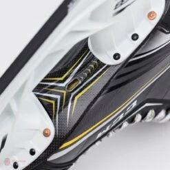 CCM Tacks 9090 Senior Hockey Skates -Ccm ccm hockey skates ccm tacks 9090 senior hockey skates 4566114959426