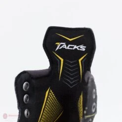 CCM Tacks Vector Junior Skates (2018) -Ccm ccm hockey skates ccm tacks vector junior skates 2018 4566186000450