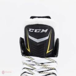 CCM Tacks Vector Plus Junior Hockey Skates (2018) -Ccm ccm hockey skates ccm tacks vector plus junior hockey skates 2018 4566185050178