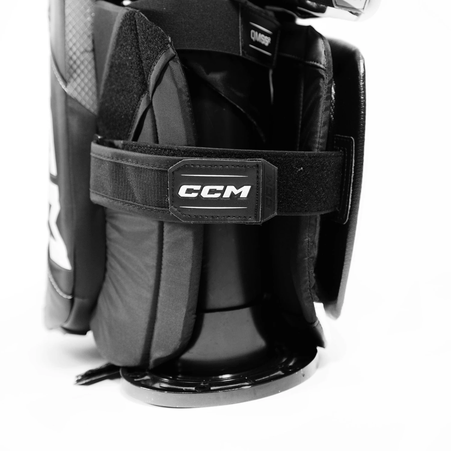 CCM Axis 2.9 Intermediate Goalie Leg Pads - Source Exclusive 9 CCM Axis 2.9 Intermediate Goalie Leg Pads - Source Exclusive - Image 7