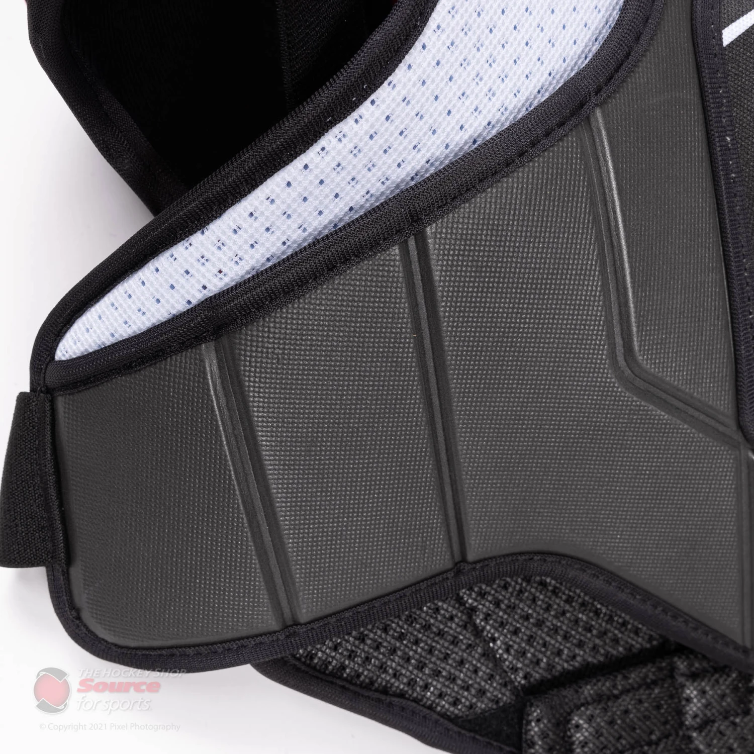 CCM Jetspeed FT4 Senior Hockey Shoulder Pads 11 CCM Jetspeed FT4 Senior Hockey Shoulder Pads - Image 9