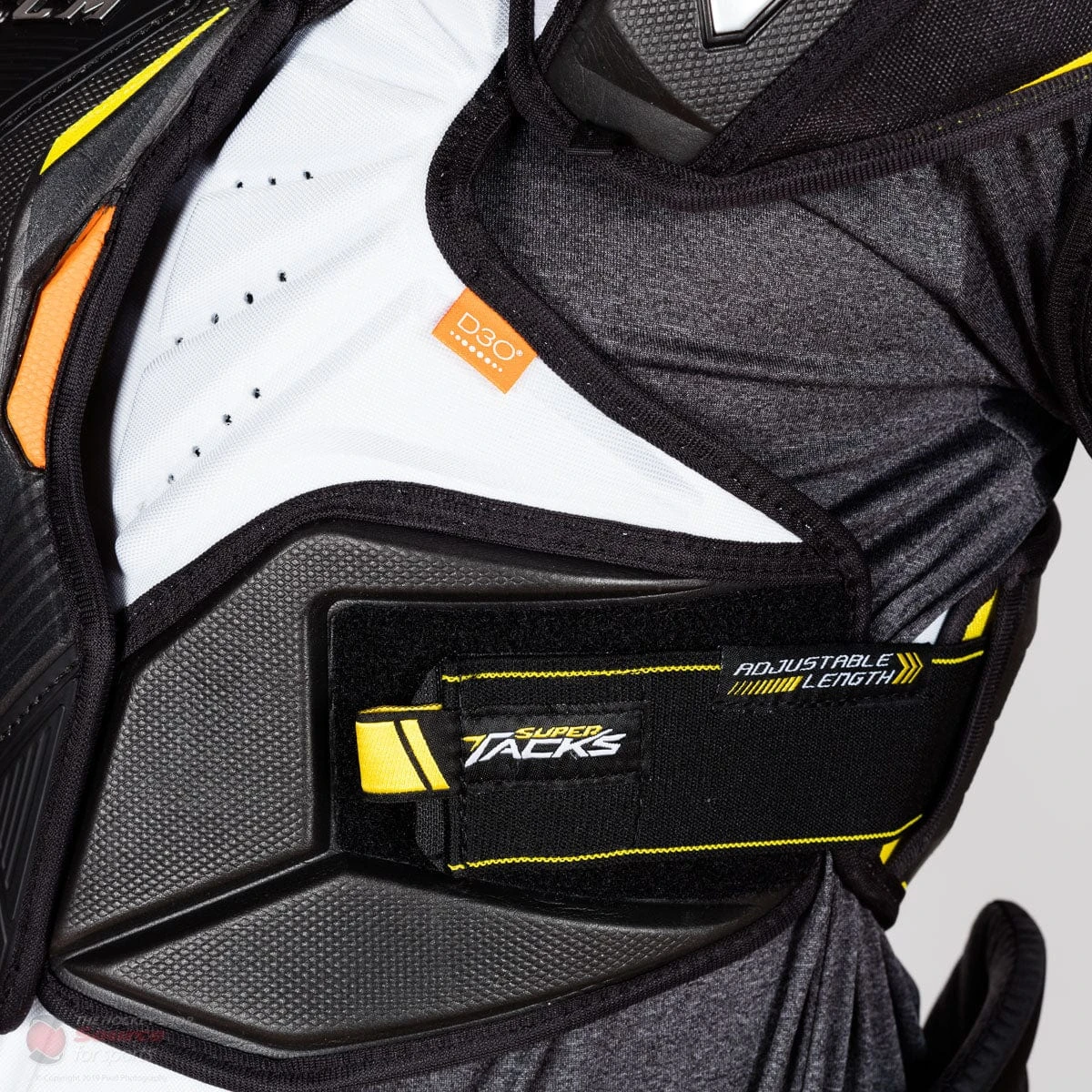 CCM Super Tacks AS1 Senior Hockey Shoulder Pads 10 CCM Super Tacks AS1 Senior Hockey Shoulder Pads - Image 8