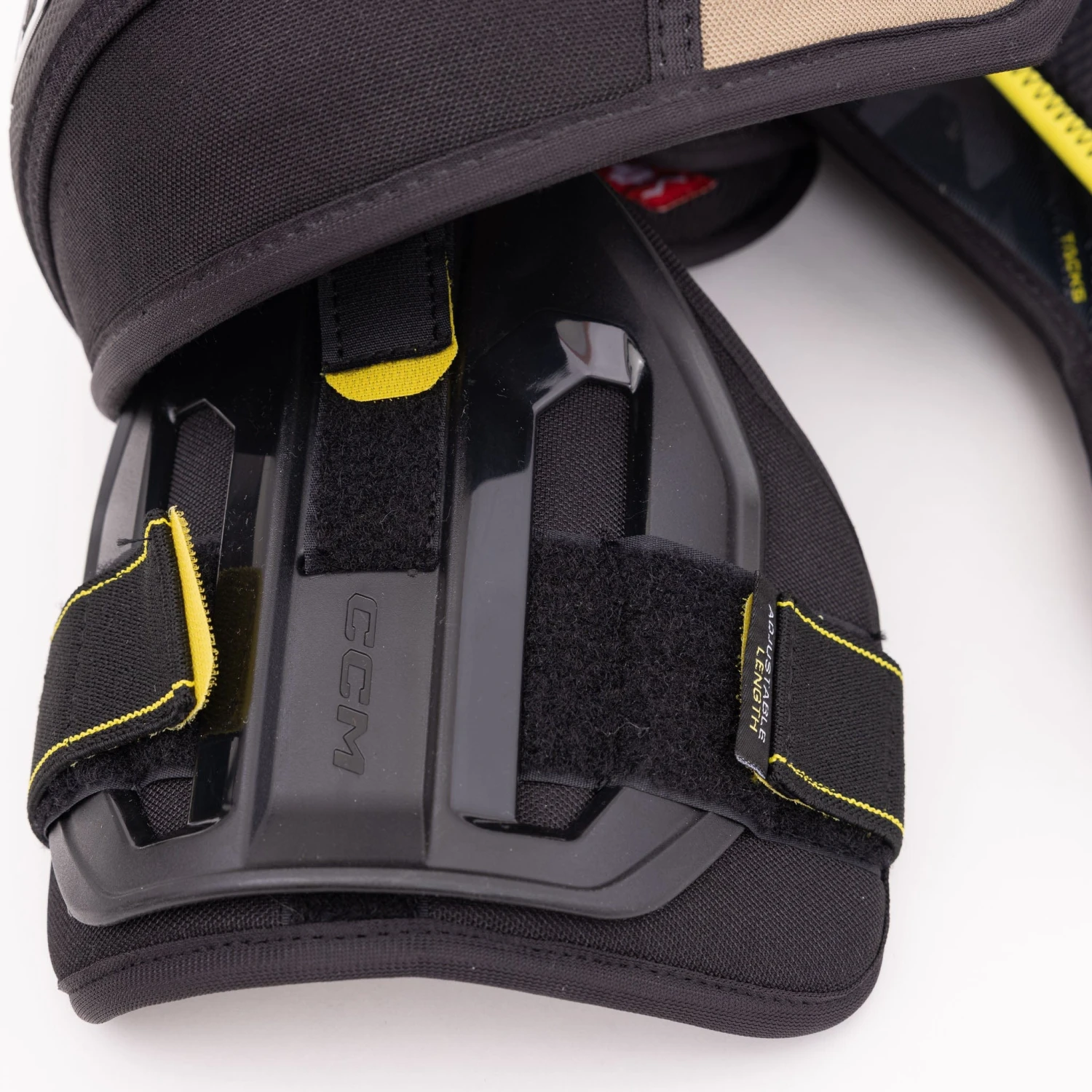 CCM Tacks AS-V Senior Hockey Shoulder Pads 16 CCM Tacks AS-V Senior Hockey Shoulder Pads - Image 14