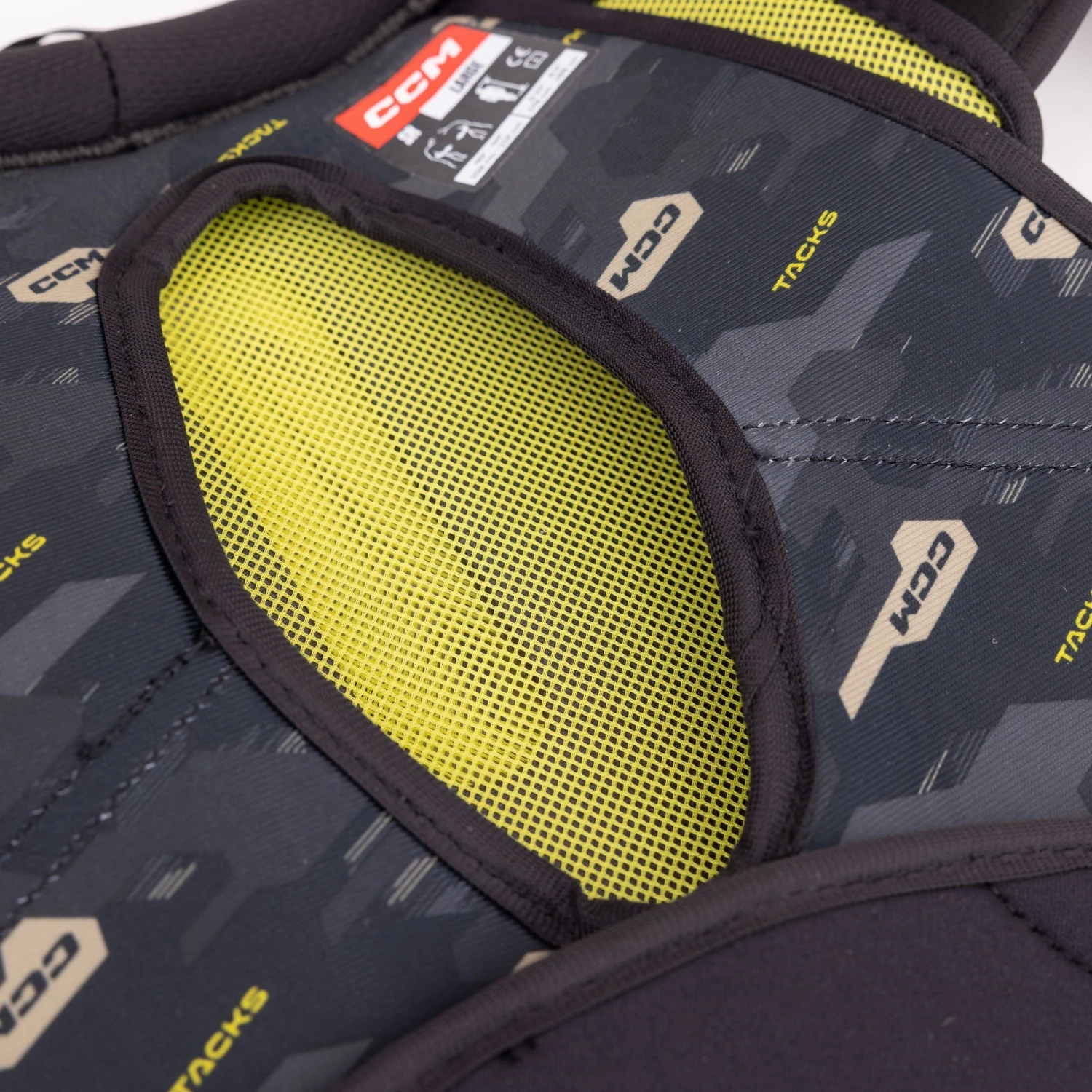 CCM Tacks AS-V Senior Hockey Shoulder Pads 22 CCM Tacks AS-V Senior Hockey Shoulder Pads - Image 20